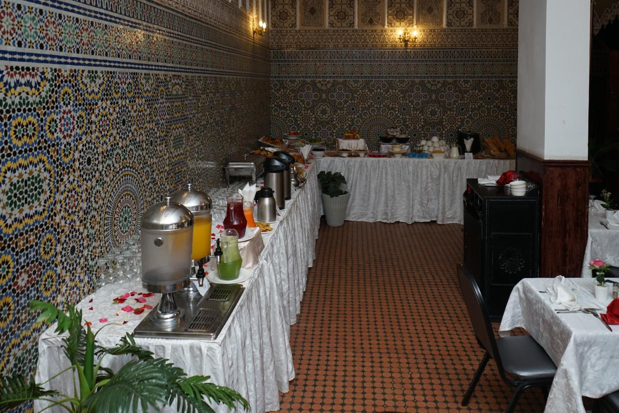 Hotel Nouzha Фес Экстерьер фото
