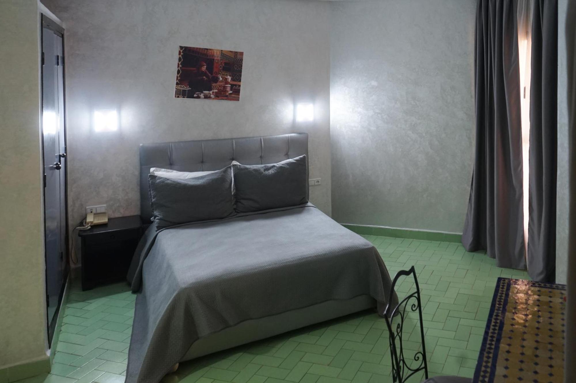 Hotel Nouzha Фес Экстерьер фото